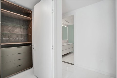 Copropriété à louer à Miami, Floride: 3 chambres, 157.84 m2 № 2020050 - photo 9