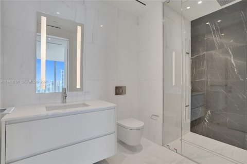 Copropriété à louer à Miami, Floride: 3 chambres, 157.84 m2 № 2020050 - photo 16