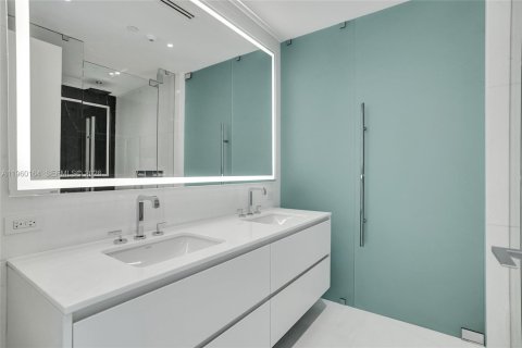 Copropriété à louer à Miami, Floride: 3 chambres, 157.84 m2 № 2020050 - photo 10