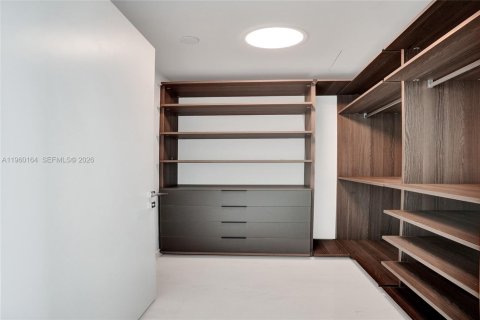 Copropriété à louer à Miami, Floride: 3 chambres, 157.84 m2 № 2020050 - photo 8