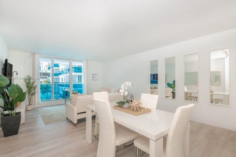 Condominio en venta en Miami Beach, Florida, 1 dormitorio, 83.61 m2 № 1851945 - foto 10