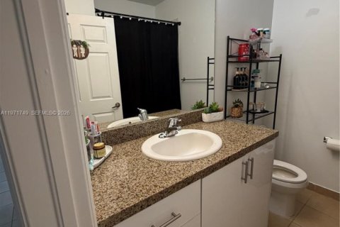 Appartement à louer à Pembroke Pines, Floride: 2 chambres, 97.36 m2 № 2048505 - photo 5