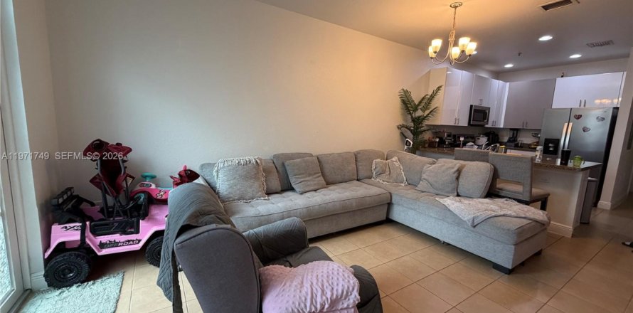 Appartement à Pembroke Pines, Floride 2 chambres, 97.36 m2 № 2048505