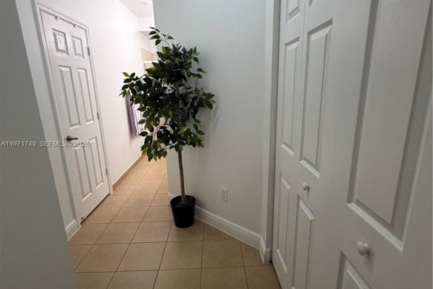 Appartement à louer à Pembroke Pines, Floride: 2 chambres, 97.36 m2 № 2048505 - photo 8