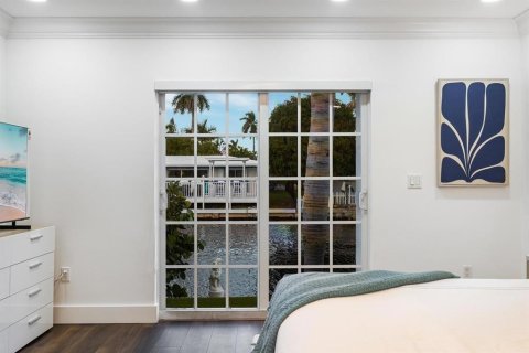 House in Fort Lauderdale, Florida 4 bedrooms, 202.16 sq.m. № 2088288 - photo 16