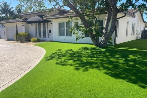 House in Fort Lauderdale, Florida 4 bedrooms, 202.16 sq.m. № 2088288 - photo 29