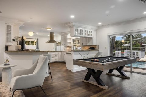 House in Fort Lauderdale, Florida 4 bedrooms, 202.16 sq.m. № 2088288 - photo 2
