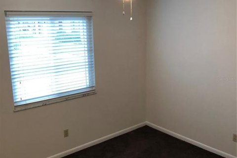 Condominio en venta en Zephyrhills, Florida, 2 dormitorios, 80.27 m2 № 1813443 - foto 4