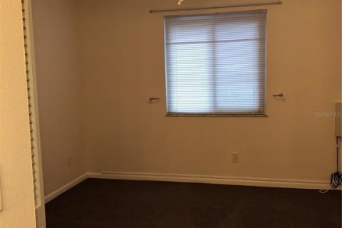 Condominio en venta en Zephyrhills, Florida, 2 dormitorios, 80.27 m2 № 1813443 - foto 12