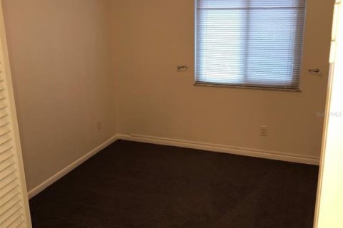 Condominio en venta en Zephyrhills, Florida, 2 dormitorios, 80.27 m2 № 1813443 - foto 13