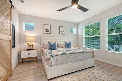 House in Sarasota, Florida 3 bedrooms, 231.14 sq.m. № 2406788 - photo 14