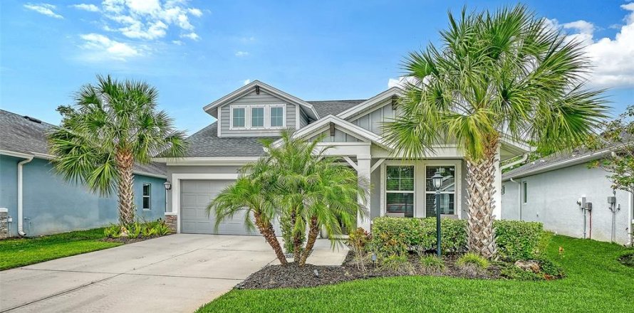 House in Sarasota, Florida 3 bedrooms, 231.14 sq.m. № 2406788