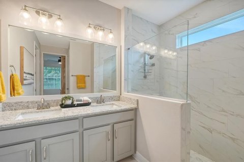 House in Sarasota, Florida 3 bedrooms, 231.14 sq.m. № 2406788 - photo 17
