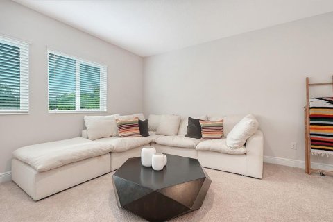 House in Sarasota, Florida 3 bedrooms, 231.14 sq.m. № 2406788 - photo 11