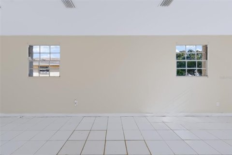 House in Tampa, Florida 3 bedrooms, 130.06 sq.m. № 2415394 - photo 12