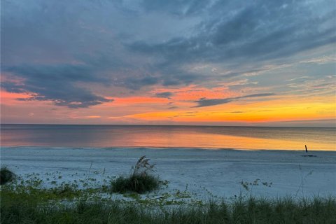 Condo in Bradenton Beach, Florida, 2 bedrooms  № 1549733 - photo 19