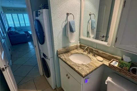 Condo in Bradenton Beach, Florida, 2 bedrooms  № 1549733 - photo 15