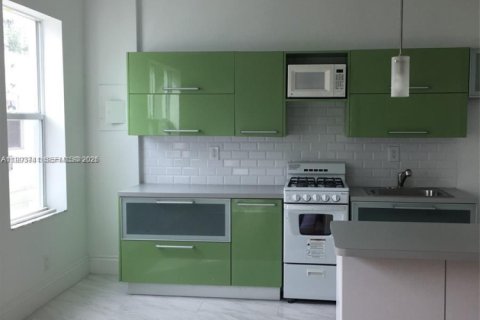 Apartamento en alquiler en Miami Beach, Florida, 1 dormitorio, 42.74 m2 № 2055499 - foto 4