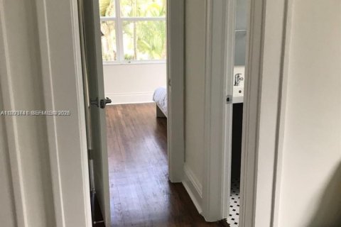 Apartamento en alquiler en Miami Beach, Florida, 1 dormitorio, 42.74 m2 № 2055499 - foto 7