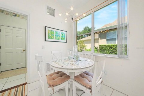 House in Clermont, Florida 2 bedrooms, 145.39 sq.m. № 2220220 - photo 10