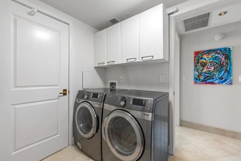 Купить кондоминиум в Холливуд, Флорида 3 комнаты, 214.42м2, № 2268079 - фото 25