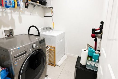 Купить дуплекс в Орландо, Флорида 8 комнат, 148.27м2, № 2220623 - фото 17
