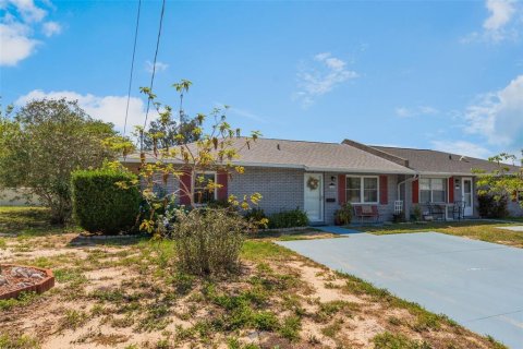 Duplex in Lake Wales, Florida 2 bedrooms, 89.37 sq.m. № 1737271 - photo 18
