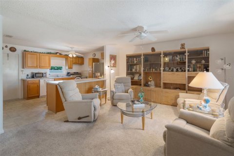 Duplex in Lake Wales, Florida 2 bedrooms, 89.37 sq.m. № 1737271 - photo 3