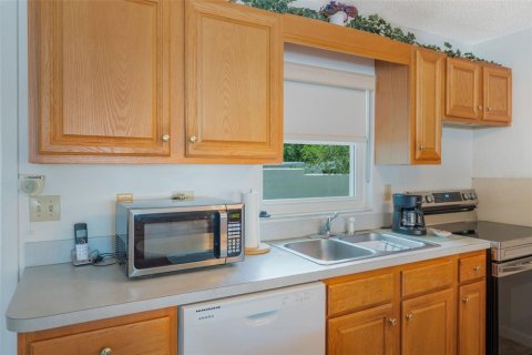Duplex in Lake Wales, Florida 2 bedrooms, 89.37 sq.m. № 1737271 - photo 5