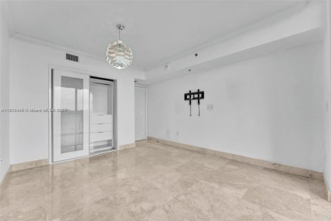 Condo in Sunrise, Florida, 2 bedrooms  № 1944119 - photo 26