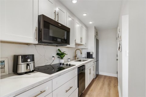Condo in Fort Lauderdale, Florida, 1 bedroom  № 2268117 - photo 16