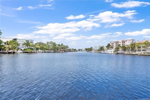 Condo in Fort Lauderdale, Florida, 1 bedroom  № 2268117 - photo 10