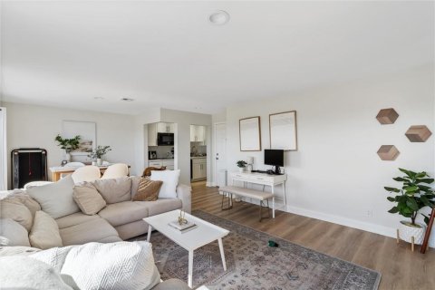 Condo in Fort Lauderdale, Florida, 1 bedroom  № 2268117 - photo 3