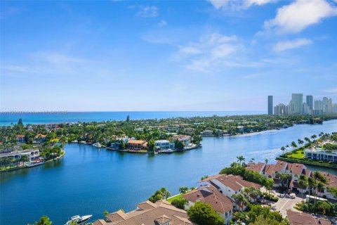Condo in Aventura, Florida, 3 bedrooms  № 1476865 - photo 15