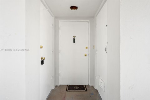 Condominio en venta en Pompano Beach, Florida, 2 dormitorios, 134.71 m2 № 1987865 - foto 4