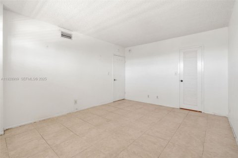 Condominio en venta en Pompano Beach, Florida, 2 dormitorios, 134.71 m2 № 1987865 - foto 21