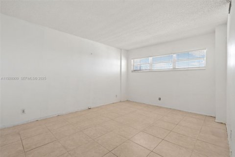 Condominio en venta en Pompano Beach, Florida, 2 dormitorios, 134.71 m2 № 1987865 - foto 20