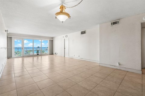 Condominio en venta en Pompano Beach, Florida, 2 dormitorios, 134.71 m2 № 1987865 - foto 9