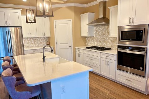 House in Gainesville, Florida 3 bedrooms, 162.49 sq.m. № 1838443 - photo 9