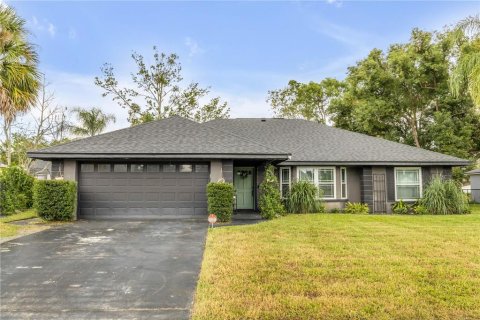 Casa en Deltona, Florida 3 dormitorios, 149.85 m2 № 2398334