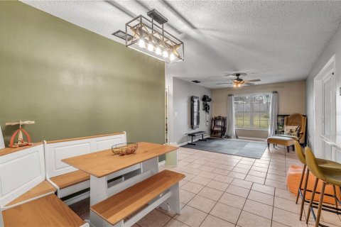 Casa en venta en Deltona, Florida, 3 dormitorios, 149.85 m2 № 2398334 - foto 12