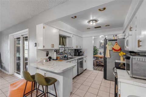 Casa en venta en Deltona, Florida, 3 dormitorios, 149.85 m2 № 2398334 - foto 8
