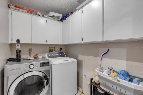 Casa en venta en Deltona, Florida, 3 dormitorios, 149.85 m2 № 2398334 - foto 20