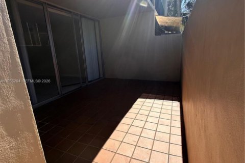 Condominio en alquiler en Miami, Florida, 2 dormitorios, 86.96 m2 № 2011088 - foto 29