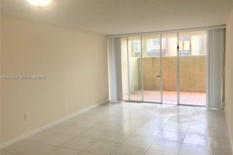 Condominio en alquiler en Miami, Florida, 2 dormitorios, 86.96 m2 № 2011088 - foto 8
