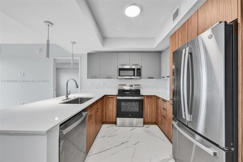 Apartment in North Miami, Florida 2 bedrooms, 83.7 sq.m. № 1828187 - photo 7
