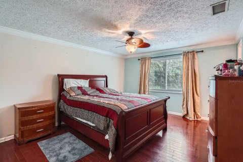 House in Tampa, Florida 5 bedrooms, 257.53 sq.m. № 1821363 - photo 28