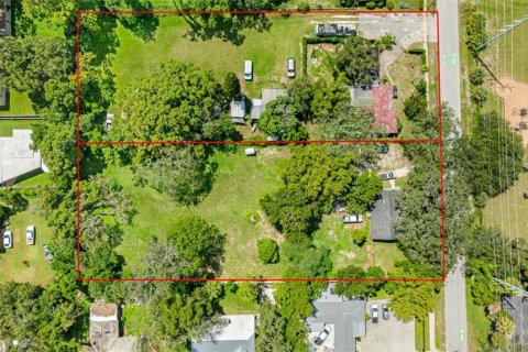Terreno en venta en Tampa, Florida № 1912190 - foto 1