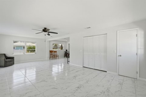 Villa ou maison à vendre à Ormond Beach, Floride: 2 chambres, 140.1 m2 № 2148572 - photo 12