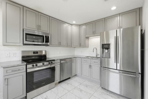 Villa ou maison à vendre à Ormond Beach, Floride: 2 chambres, 140.1 m2 № 2148572 - photo 7